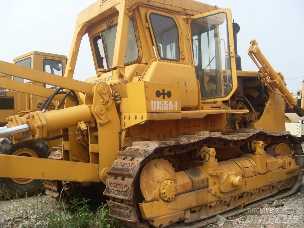 Komatsu d155a-1 lánctalpas dózerek