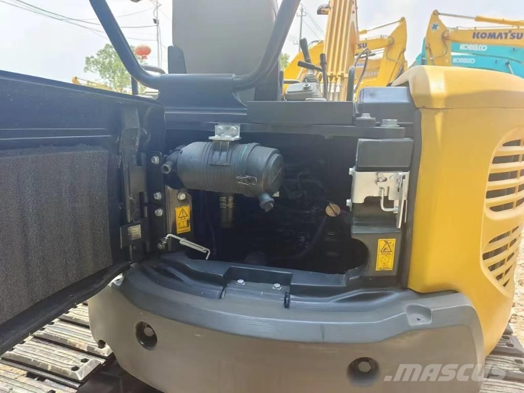 Komatsu PC35 Mini kotrók < 7t