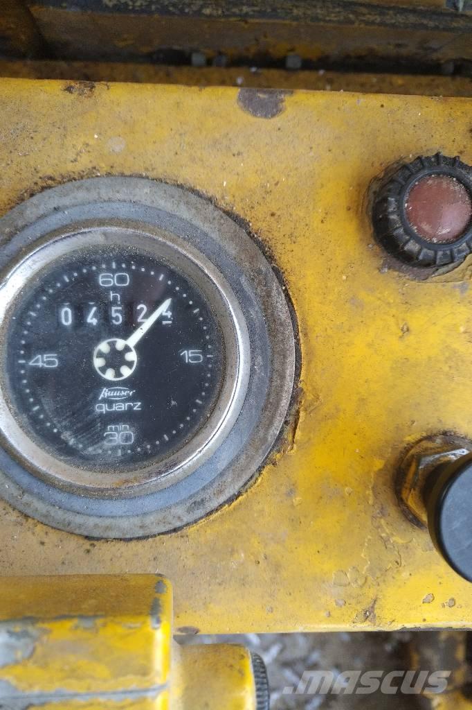 Menzi Muck 3000 T2 Speciális kotrók