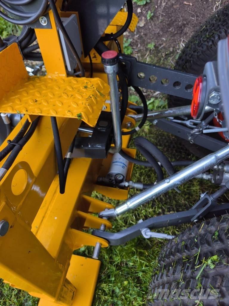 Kubota L1-382 HST Traktorok