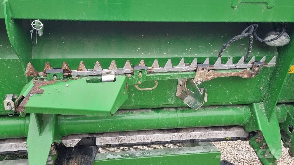 John Deere T670i Kombájnok