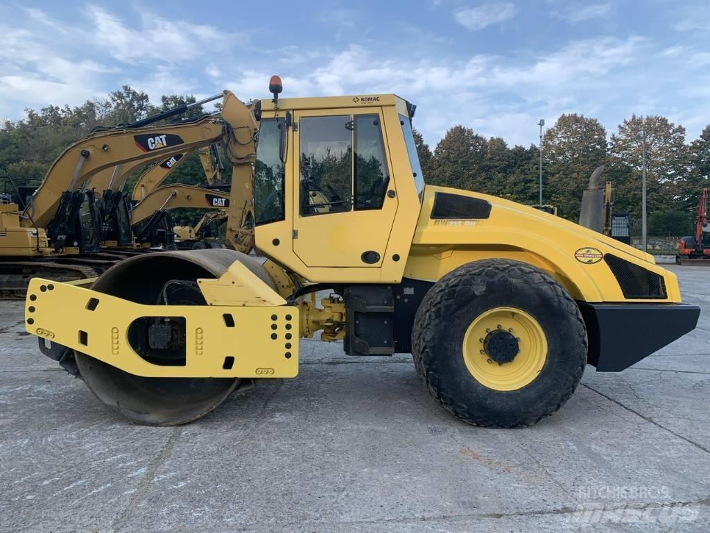 Bomag BW 213 D H-4 Egydobos hengerek