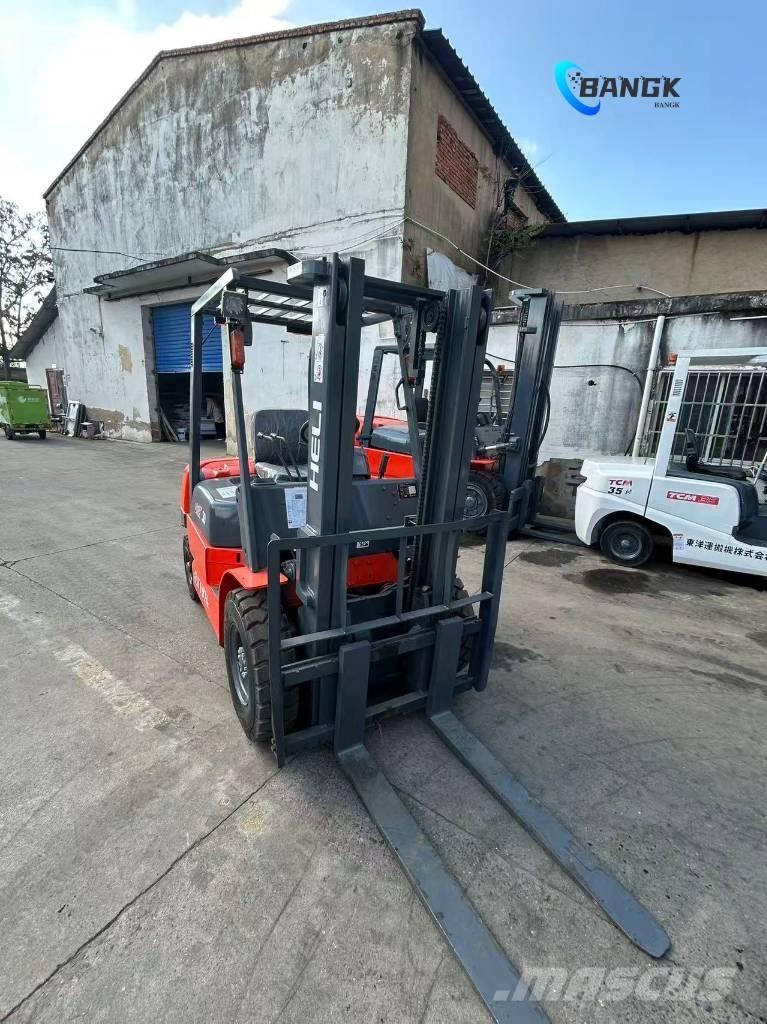 Heli CPC 30 Dízel targoncák