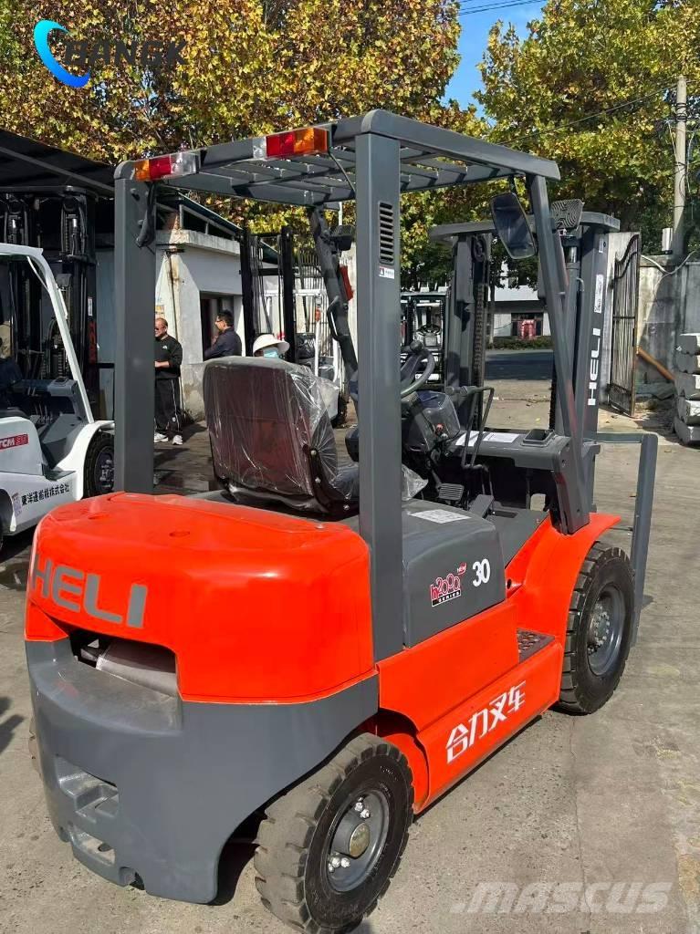 Heli CPC 30 Dízel targoncák