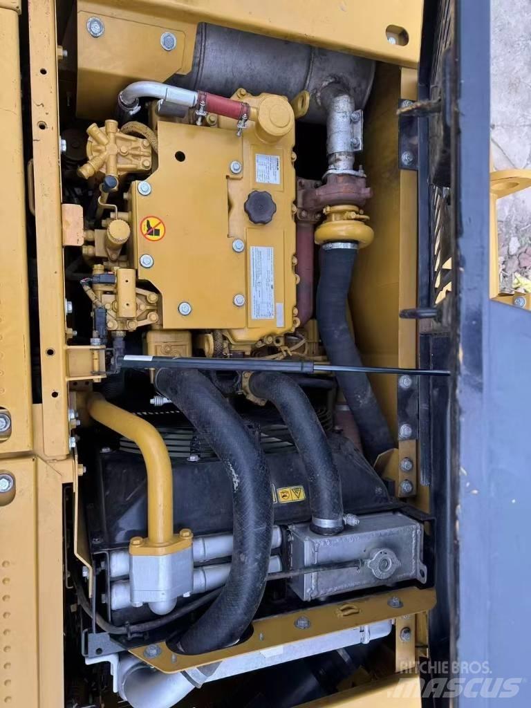 CAT 312 GC Közepes (midi) kotrók 7 t - 12 t