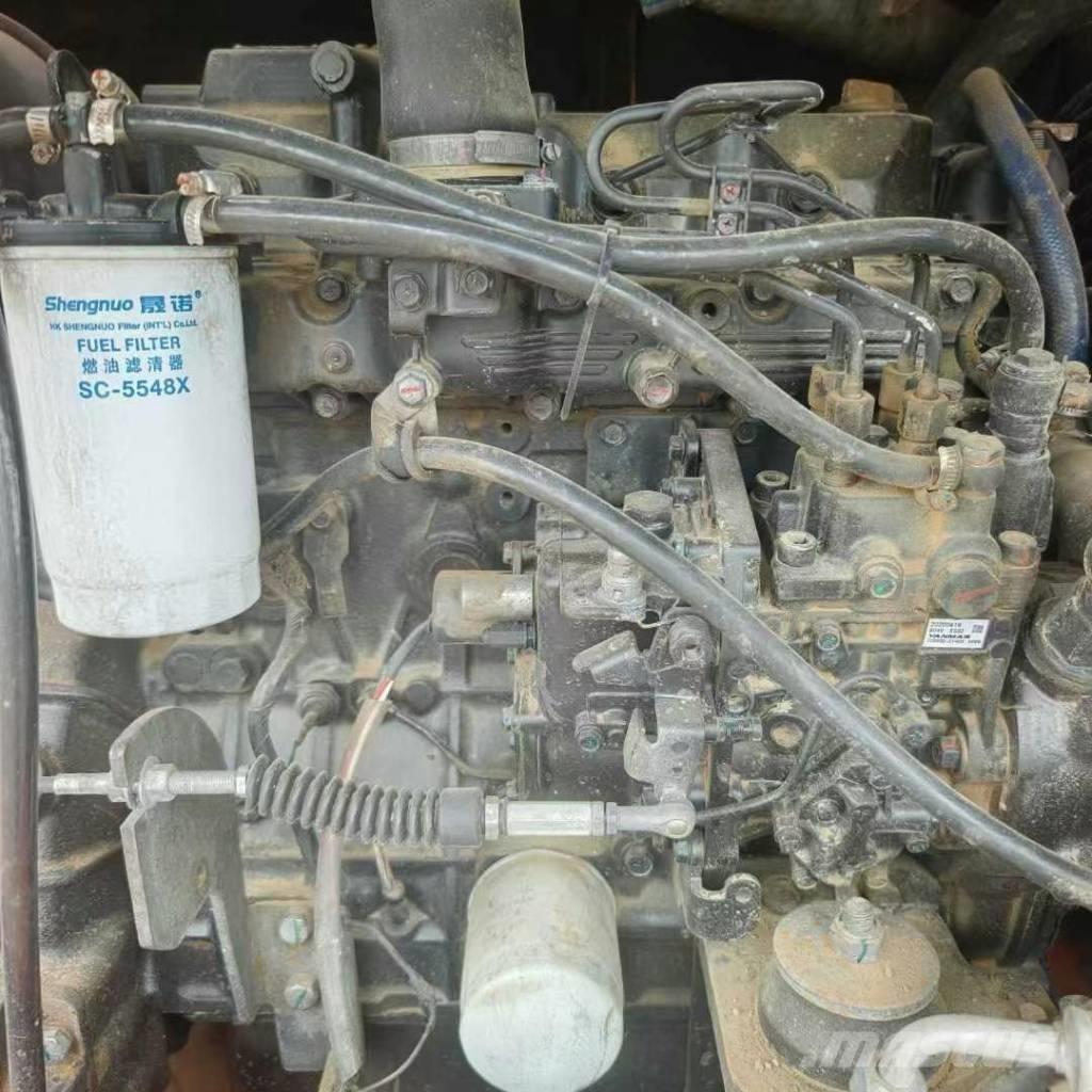 Doosan DH 80 Közepes (midi) kotrók 7 t - 12 t