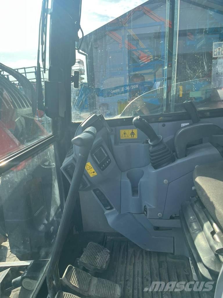 Kubota KX 080-4 Közepes (midi) kotrók 7 t - 12 t