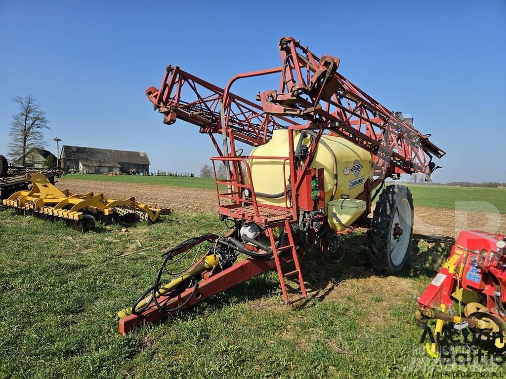 Hardi Commander Vontatott trágyaszórók
