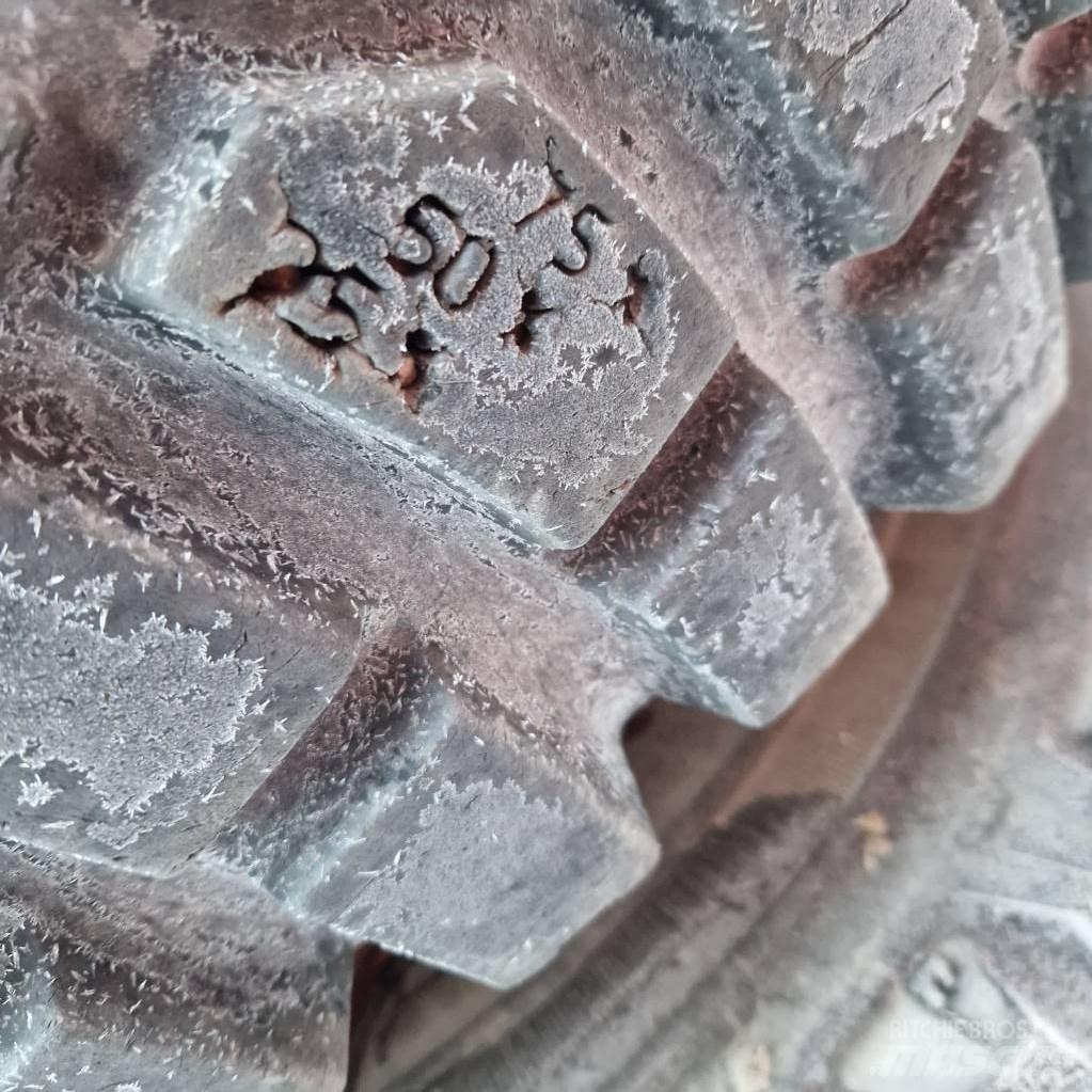  Däck Nokian Gumiabroncsok, kerekek és felnik