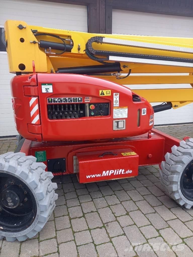 Niftylift HR 17 Karos emelők