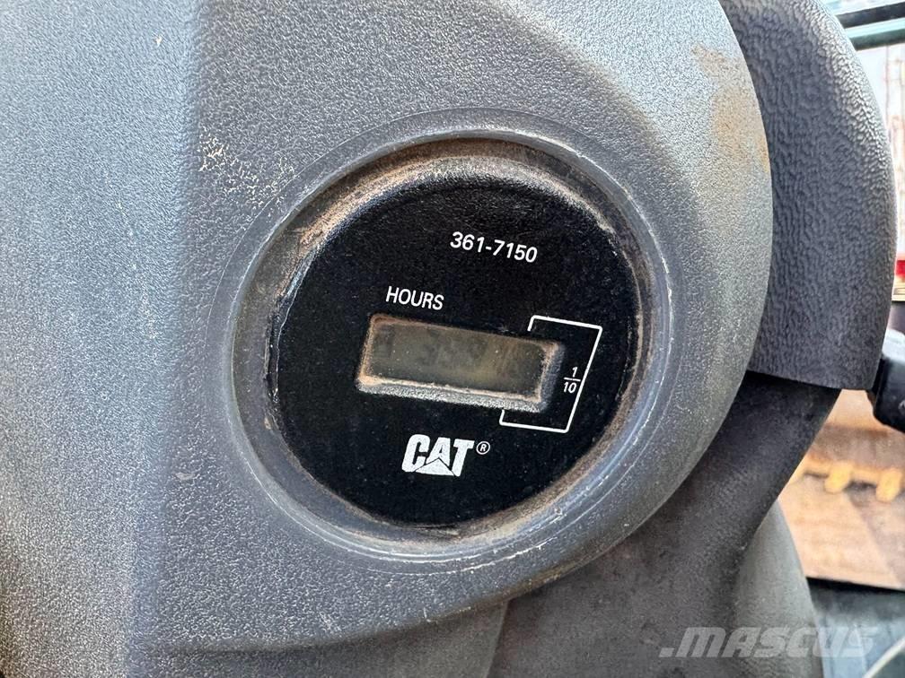 CAT CS 76 Ikerdobos hengerek