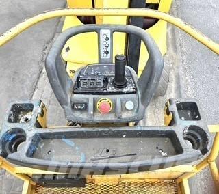 JLG Toucan 12 E Plus Karos emelők