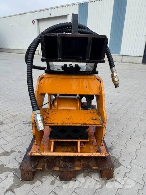 BTI TC152 Tömörítő berendezések, alkatrészek és tartozékok