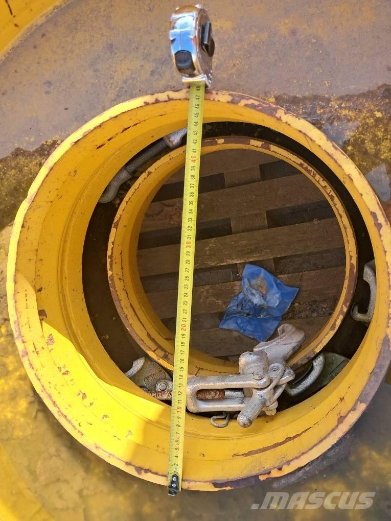 Record 12.4-36 Gumiabroncsok, kerekek és felnik