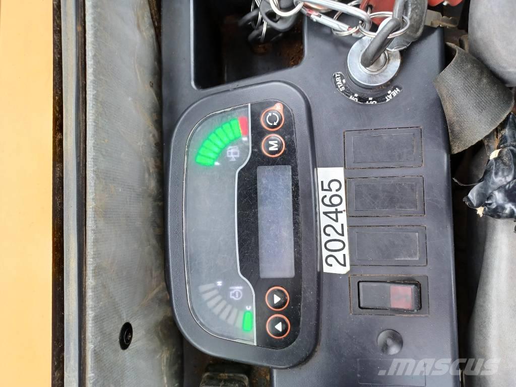 CASE CX 26 C Mini kotrók < 7t