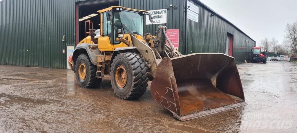 Volvo L 120 H Gumikerekes homlokrakodók
