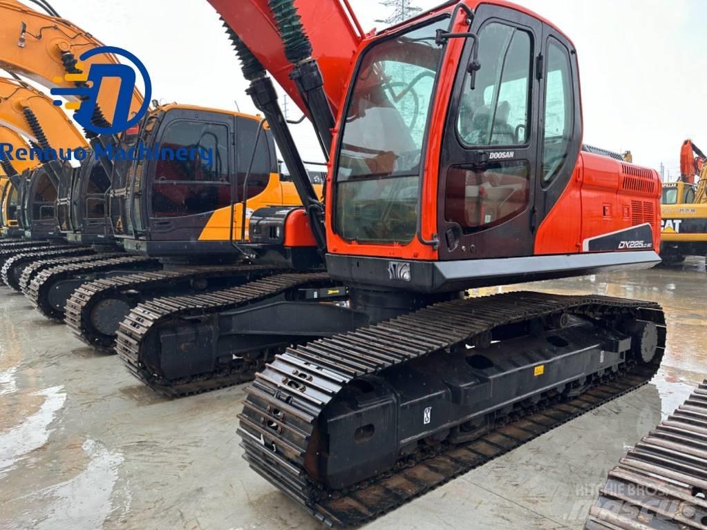 Doosan DX 225 LC-9C Lánctalpas kotrók