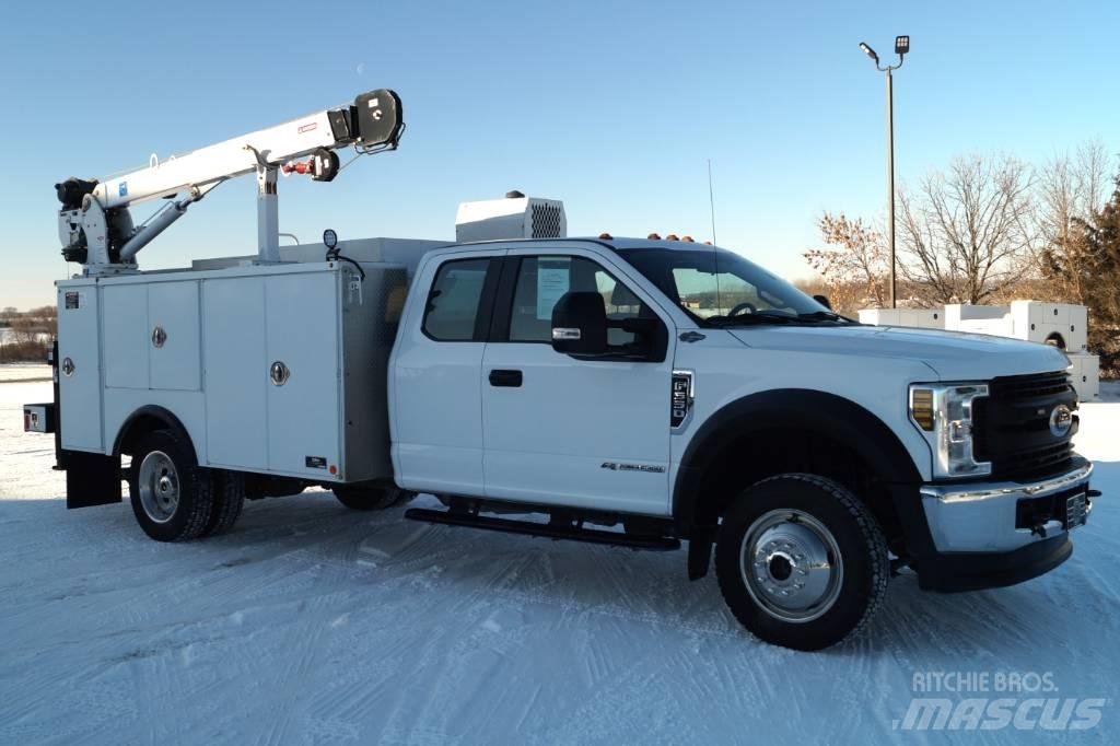 Ford F 550 XL SD Lánctalpas daruk