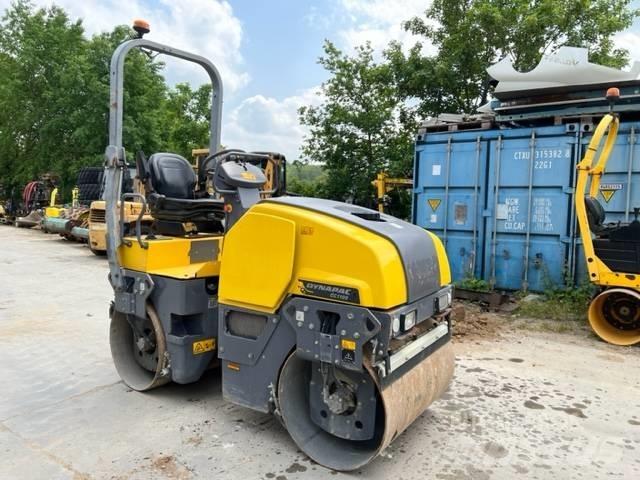 Dynapac CC 1100 Ikerdobos hengerek