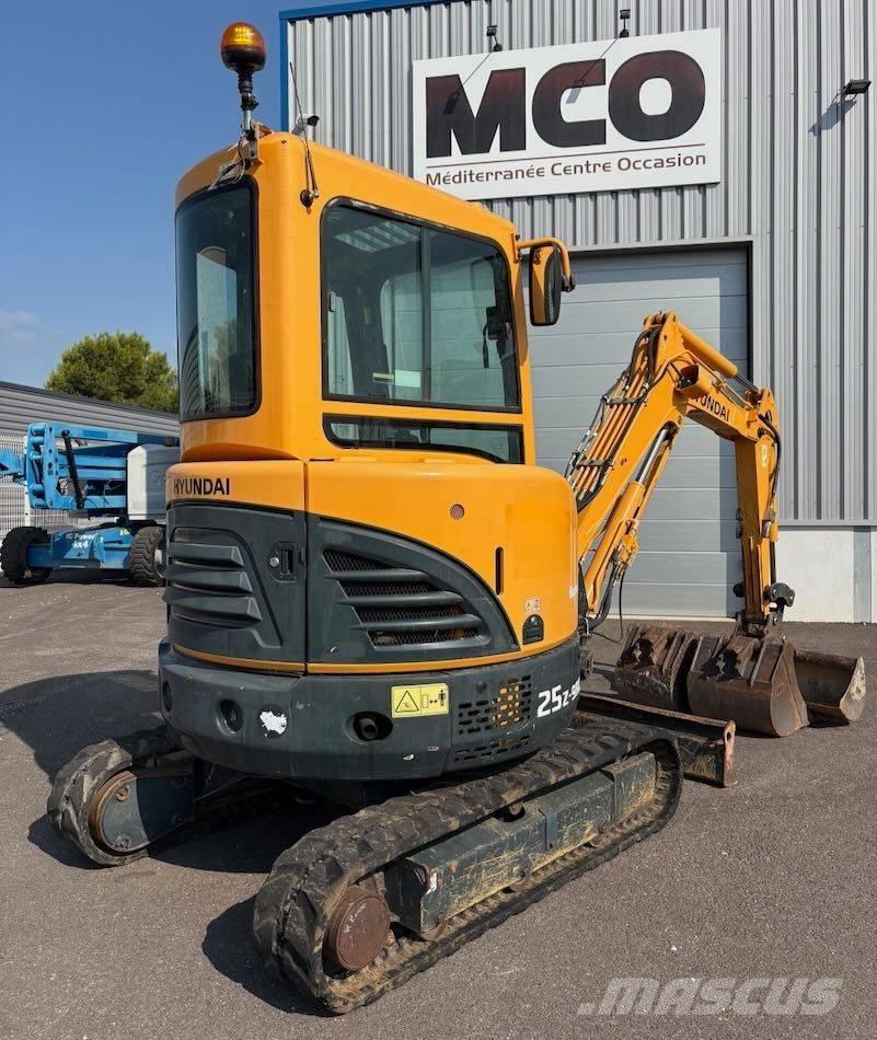 Hyundai R25Z-9 AK Mini kotrók < 7t