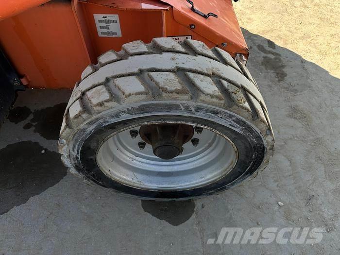 JLG E450AJ Egyéb felvonók és állványok