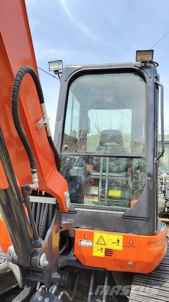 Kubota KX 155 Mini kotrók < 7t