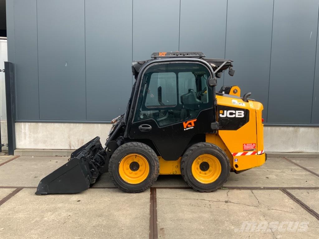 JCB 155 Kompaktrakodók
