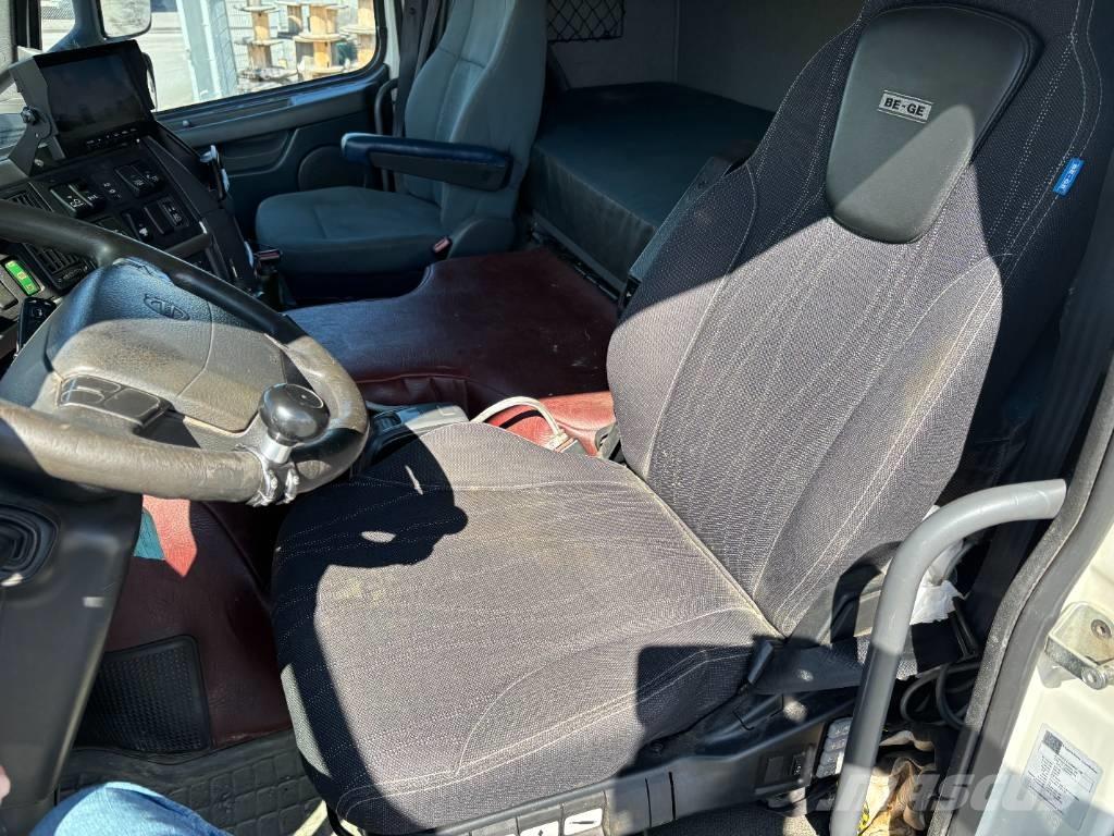 Volvo FM 460 Plogbil Horgos rakodó teherautók