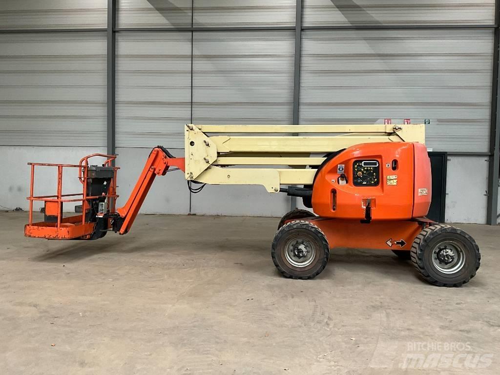 JLG 450 AJ Karos emelők