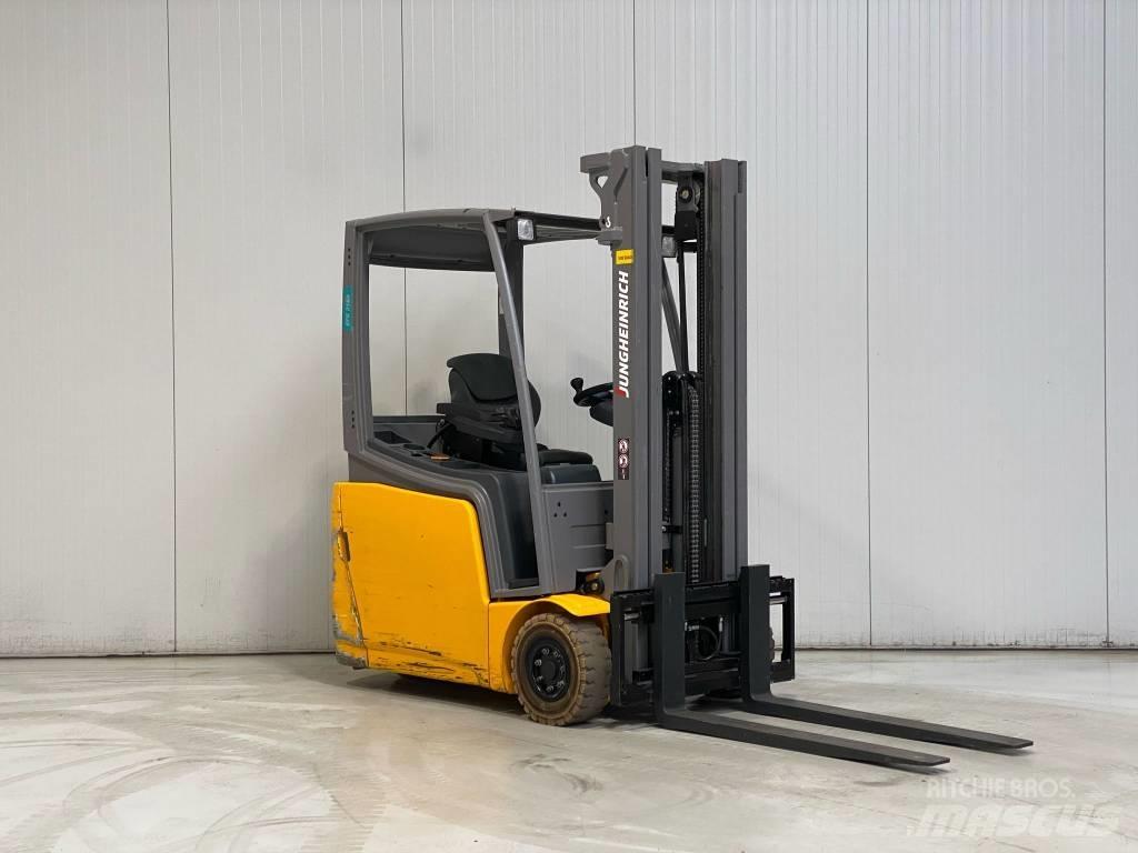 Jungheinrich EFG216k Elektromos targoncák