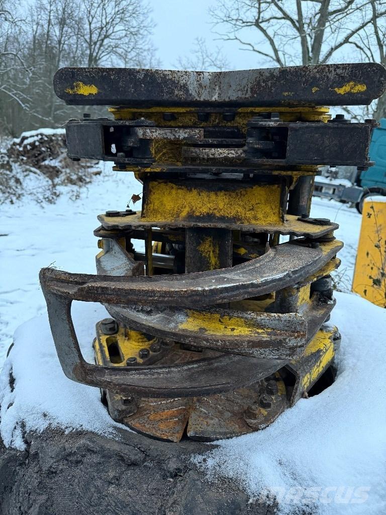 Moipu M240 EFi Döntő-rakásolók