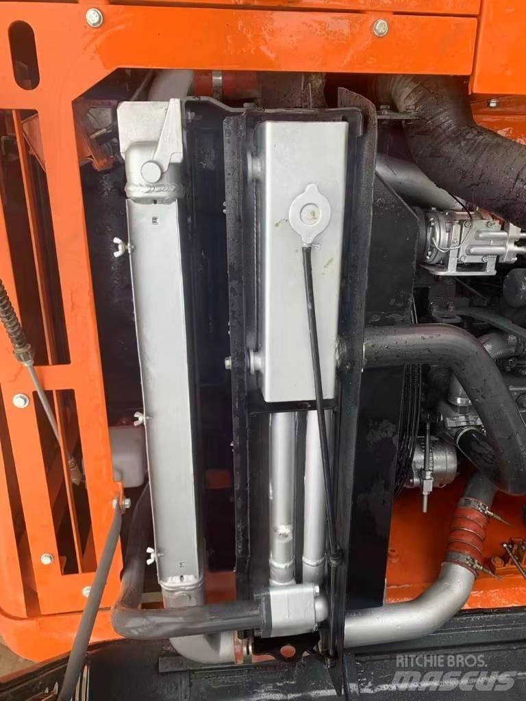 Doosan DX300LC-9C Lánctalpas kotrók