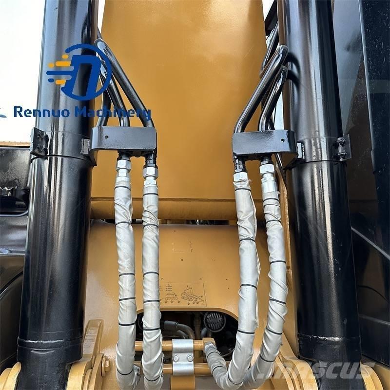 CAT 330 D L Lánctalpas kotrók