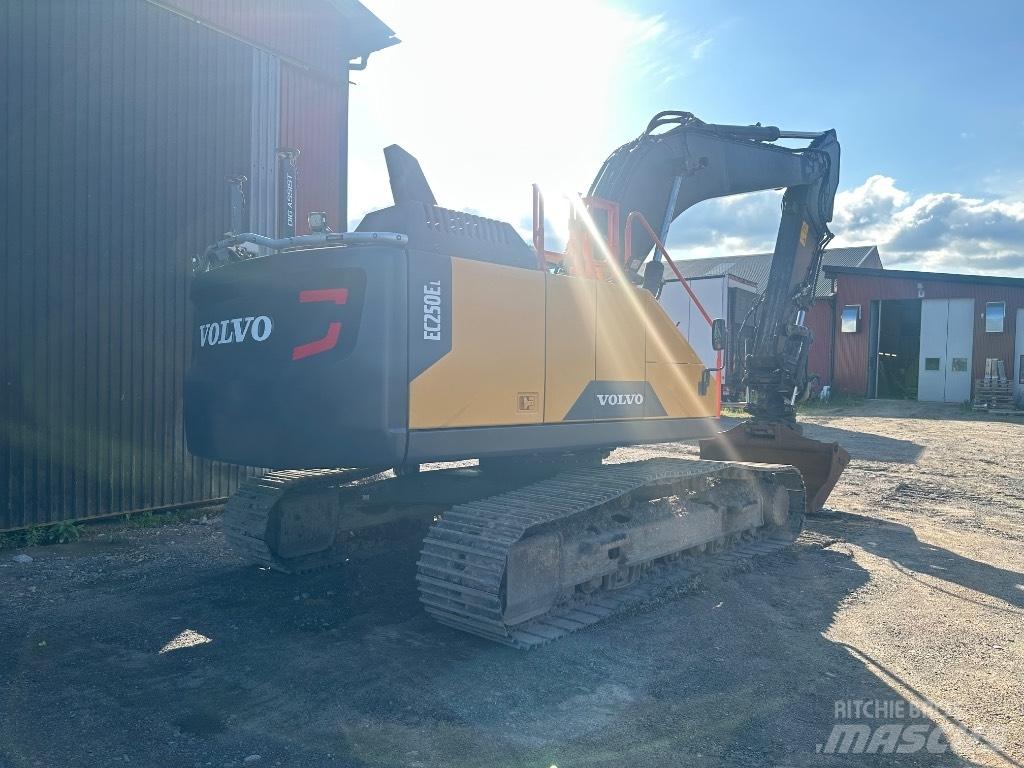 Volvo EC 250 EL Lánctalpas kotrók