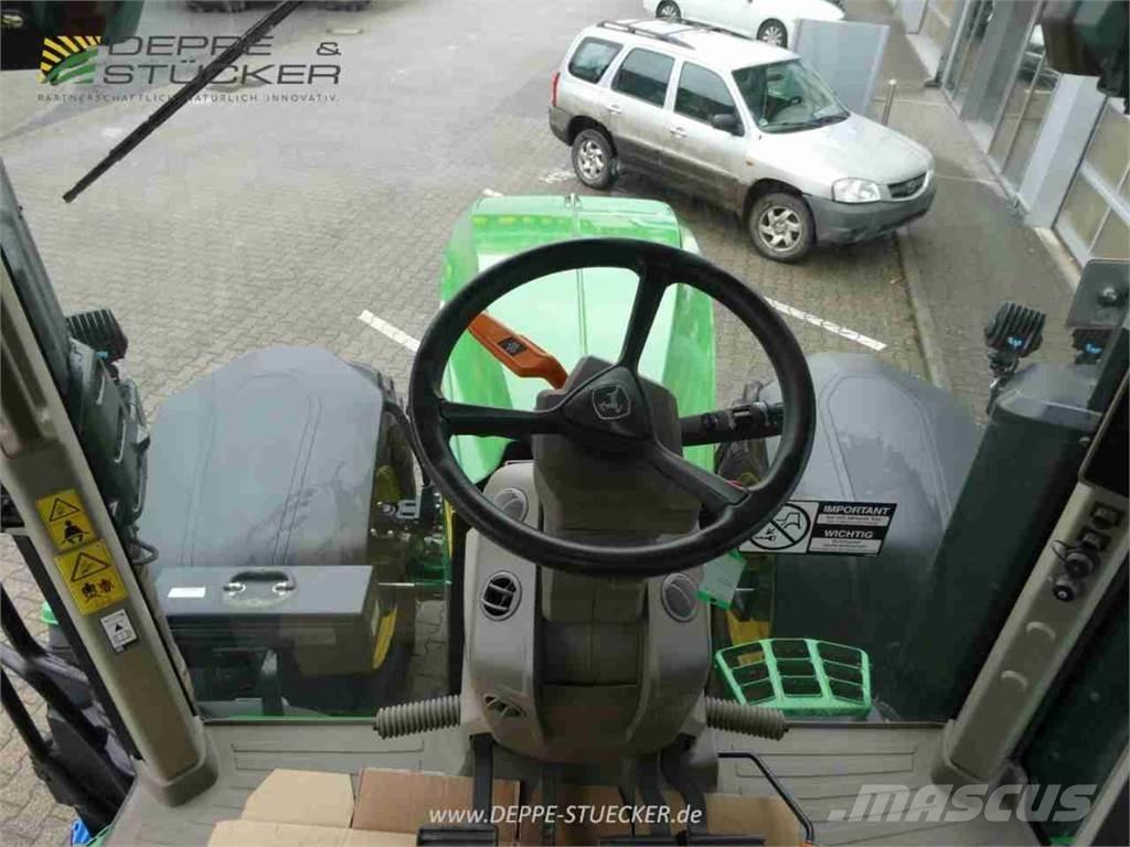 John Deere 7R 330 Traktorok
