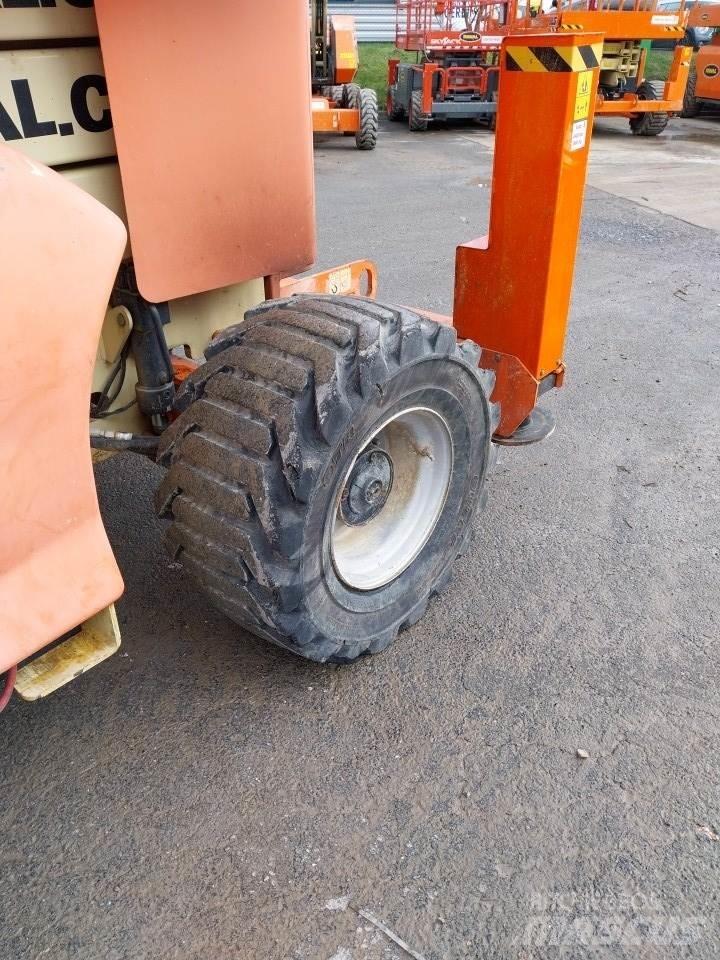 JLG 4394RT Ollós emelők