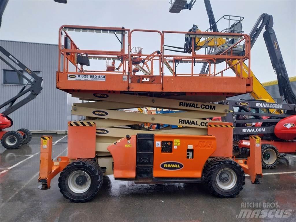 JLG 4394RT Ollós emelők