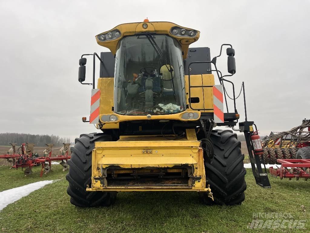 New Holland CSX 7070 Kombájnok