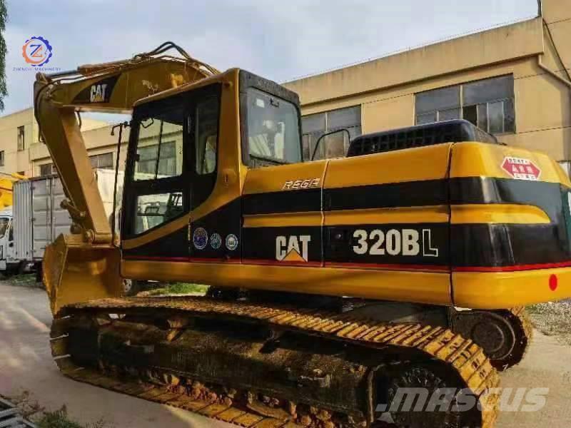 CAT 320 B L Lánctalpas kotrók