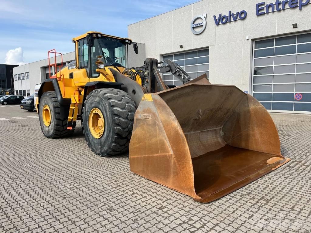 Volvo L220H Gumikerekes homlokrakodók