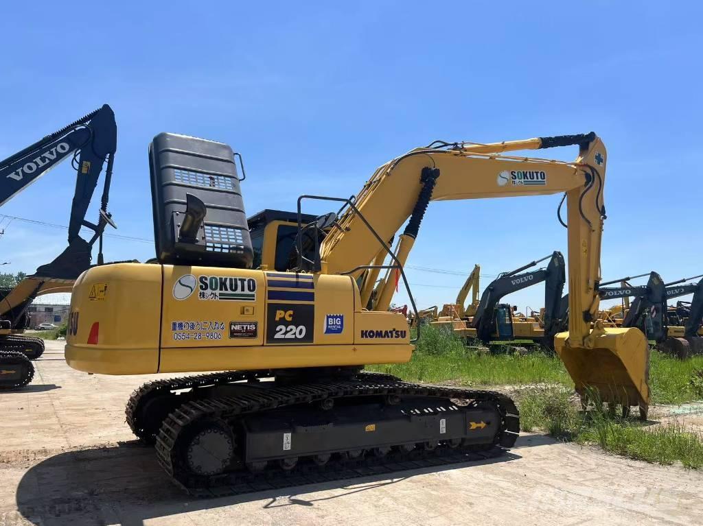 Komatsu 220 Lánctalpas kotrók