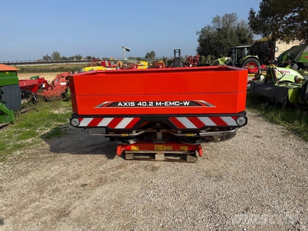 Kuhn AXIS 40.2 Műtrágya permetezők