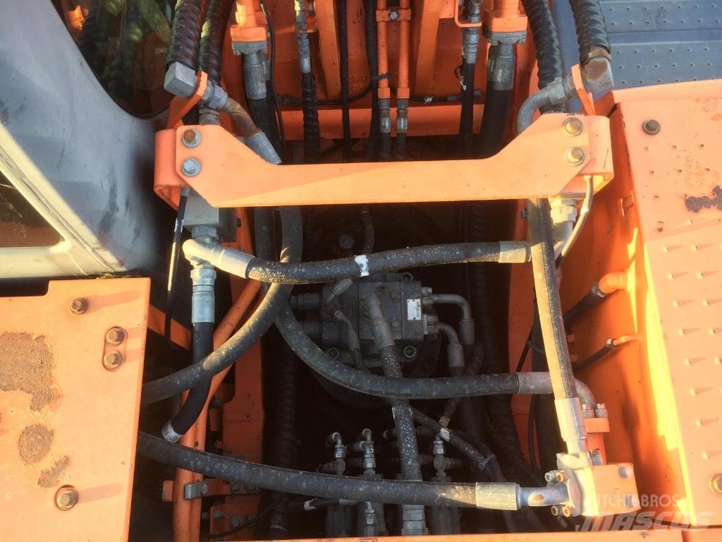 Doosan DX 255 LC Lánctalpas kotrók