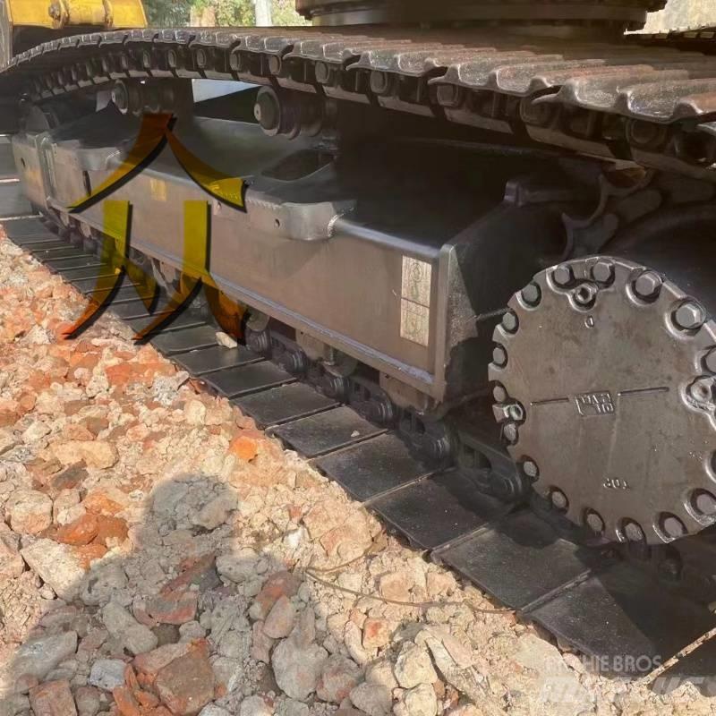 Komatsu PC 200 Lánctalpas kotrók