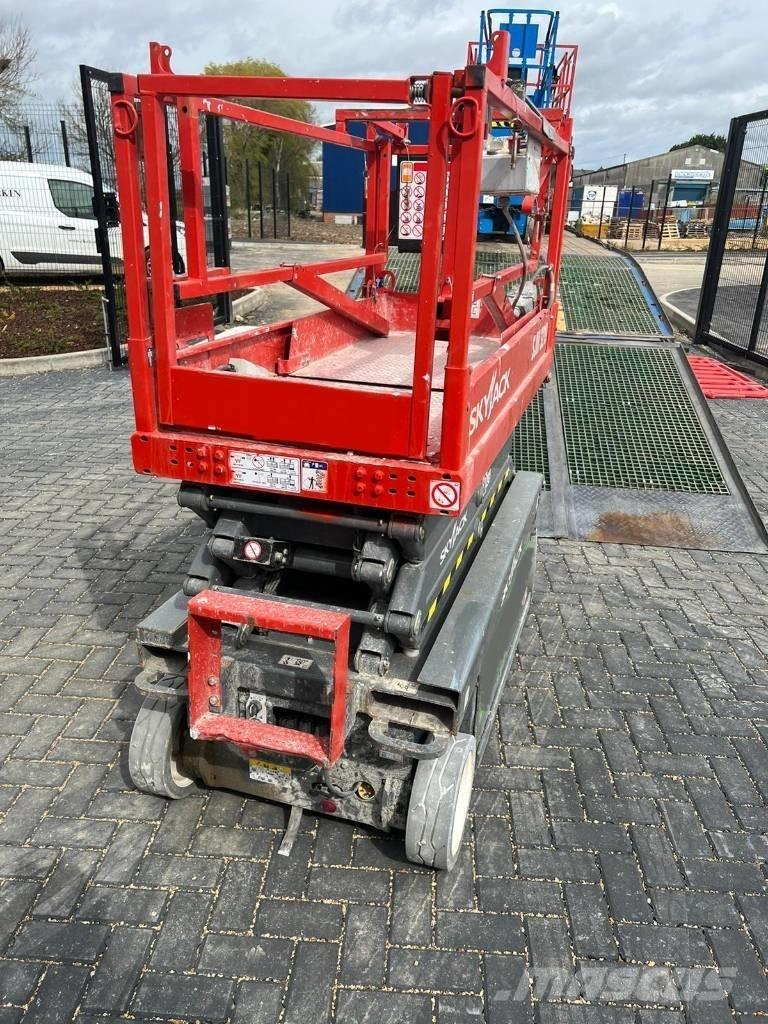 SkyJack SJ 3219 Ollós emelők