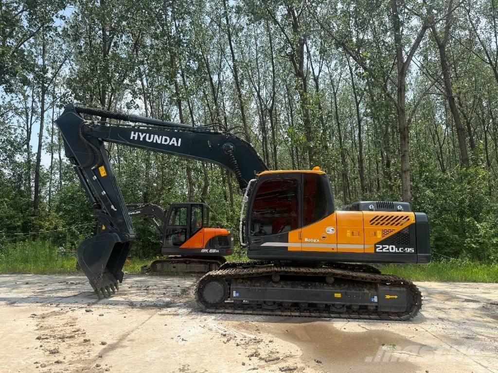 Hyundai R220LC-9S Lánctalpas kotrók