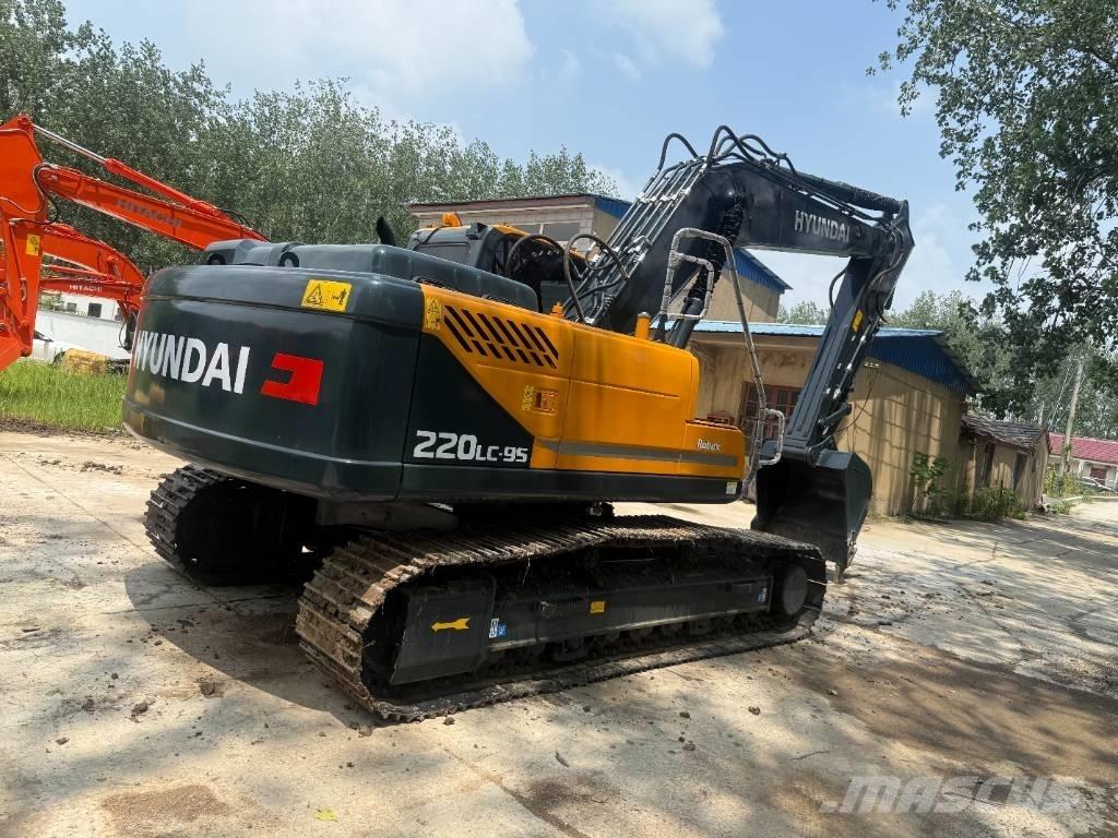 Hyundai R220LC-9S Lánctalpas kotrók