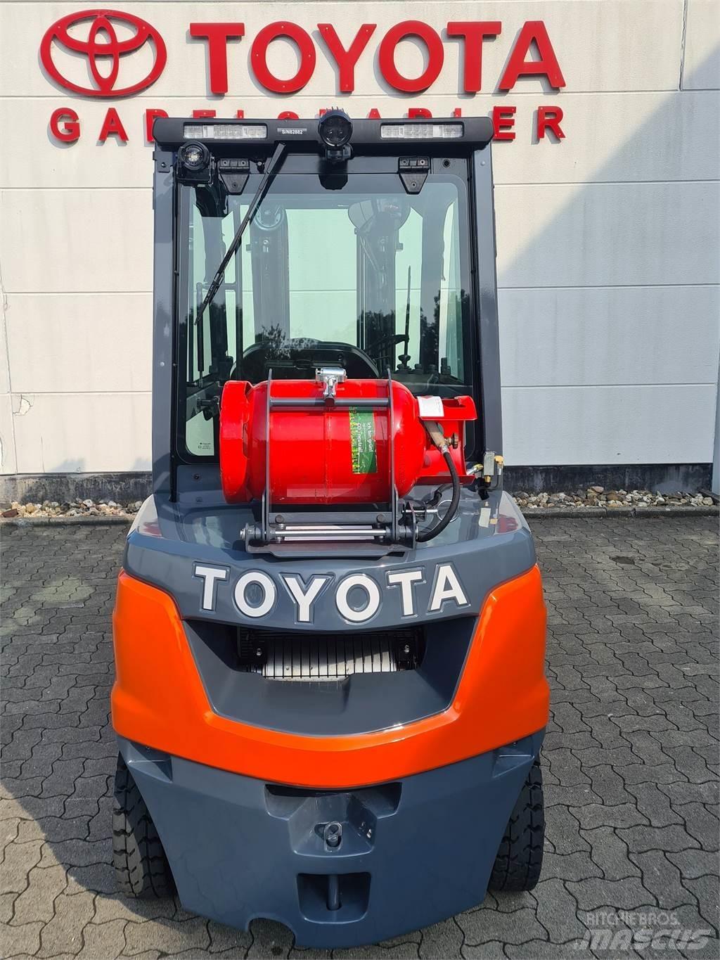Toyota 02-8FGF25 Gázüzemű targoncák