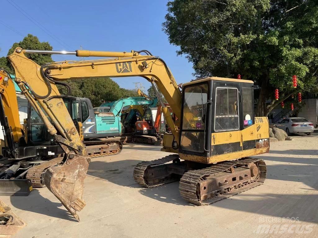 CAT E 70 B Lánctalpas kotrók