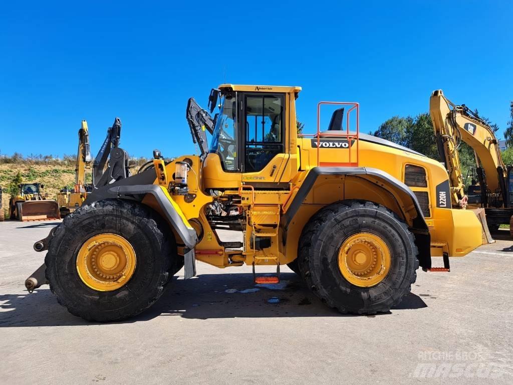 Volvo L 220 H Gumikerekes homlokrakodók